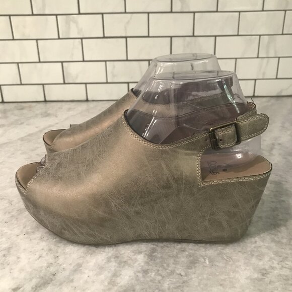 Corkys Sandals Womens 7 Gray Metallic College Wedge 3 Inch Heels Peep Toe Boho - Picture 1 of 9